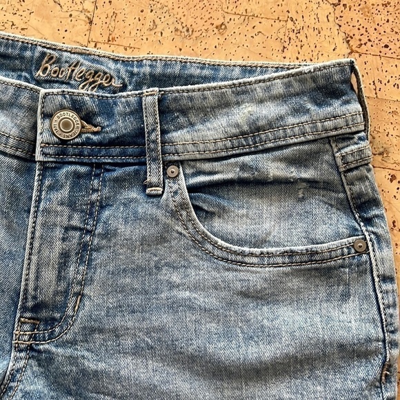 Bootlegger Light Blue Distressed Acid Wash Jean Shorts - Picture 2 of 9